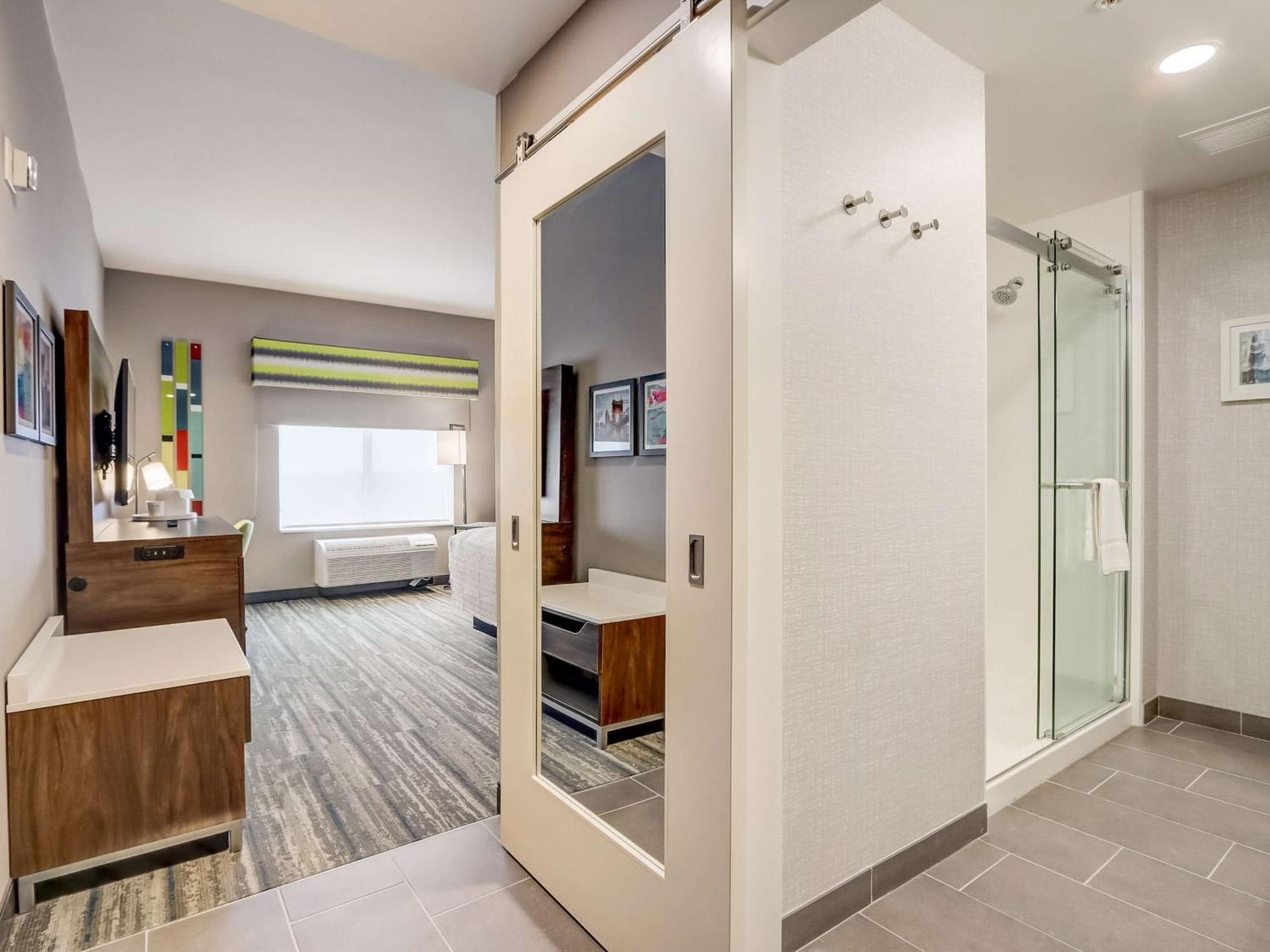Hampton Inn & Suites Cincinnati Midtown Rookwood المظهر الخارجي الصورة
