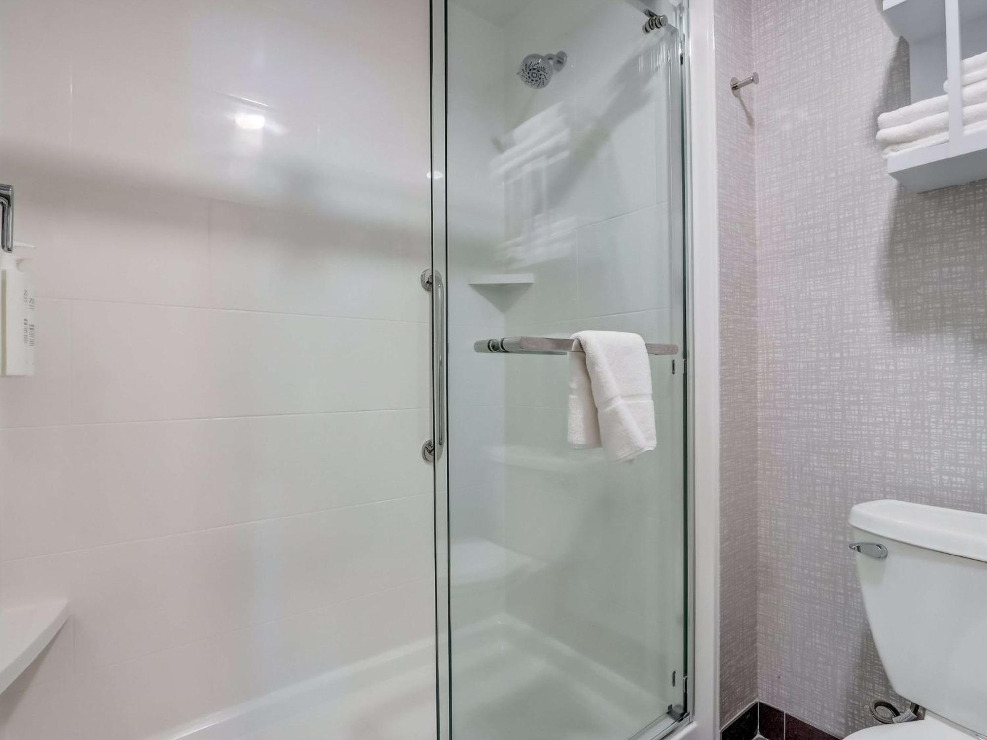 Hampton Inn & Suites Cincinnati Midtown Rookwood المظهر الخارجي الصورة