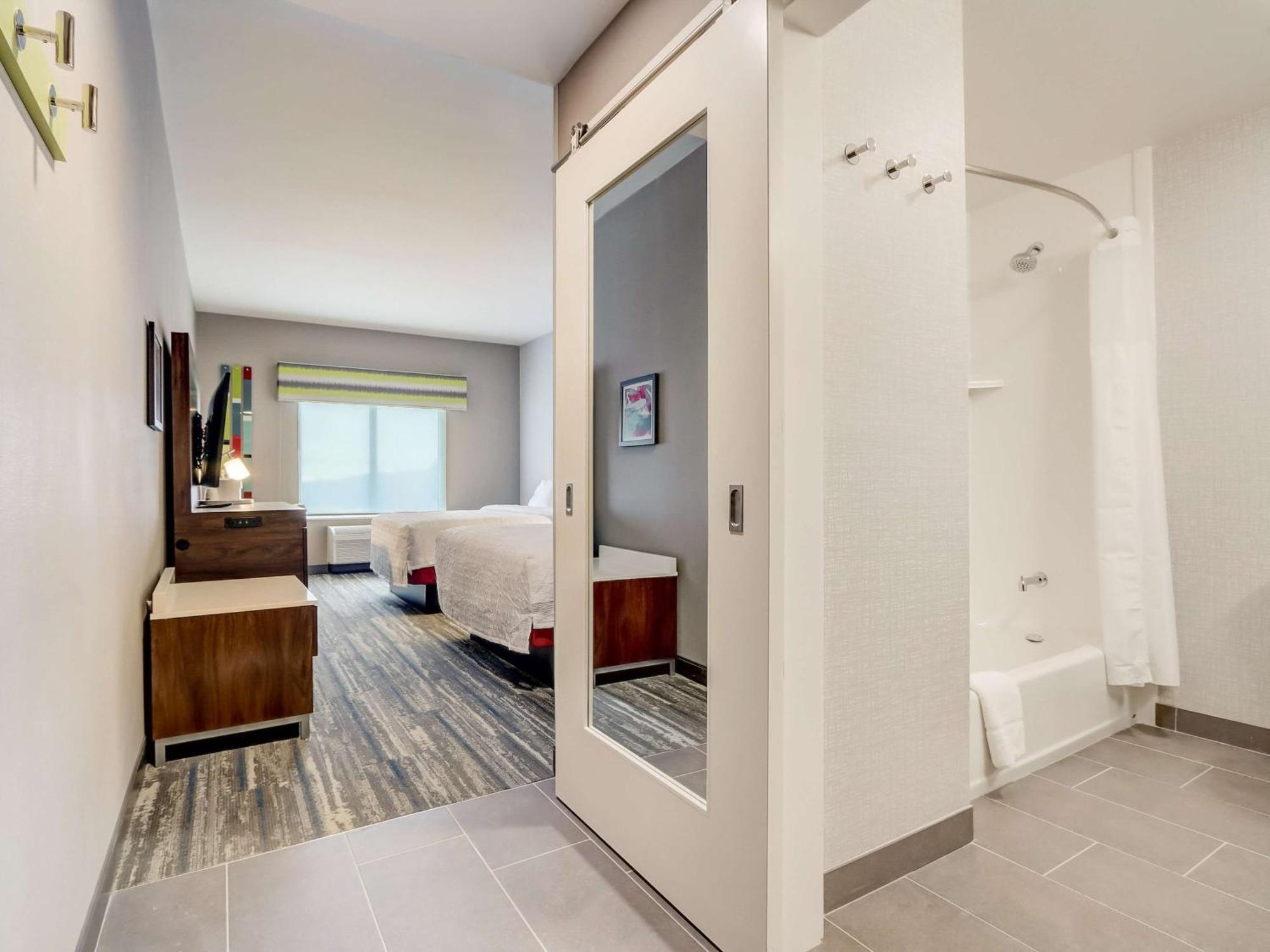 Hampton Inn & Suites Cincinnati Midtown Rookwood المظهر الخارجي الصورة