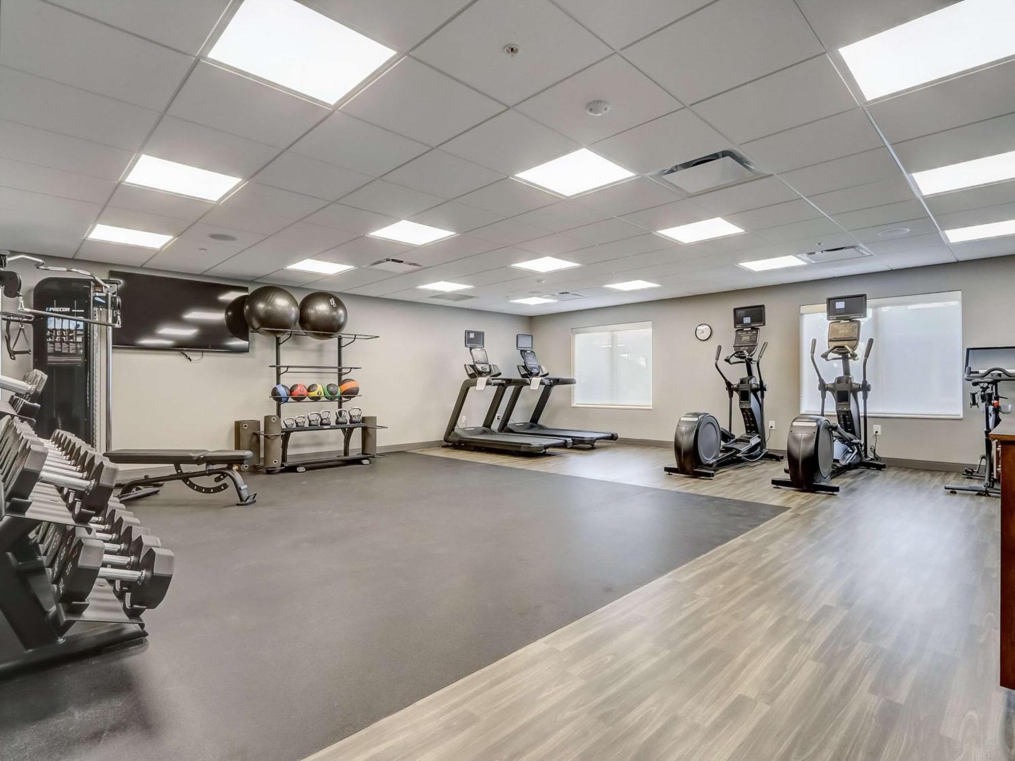 Hampton Inn & Suites Cincinnati Midtown Rookwood المظهر الخارجي الصورة